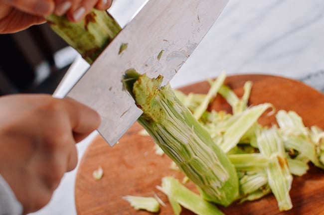 Peeling celtuce, jcghk.dfhdjkvfj.cf