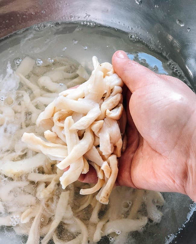 Washing the dried daikon pieces, jcghk.dfhdjkvfj.cf