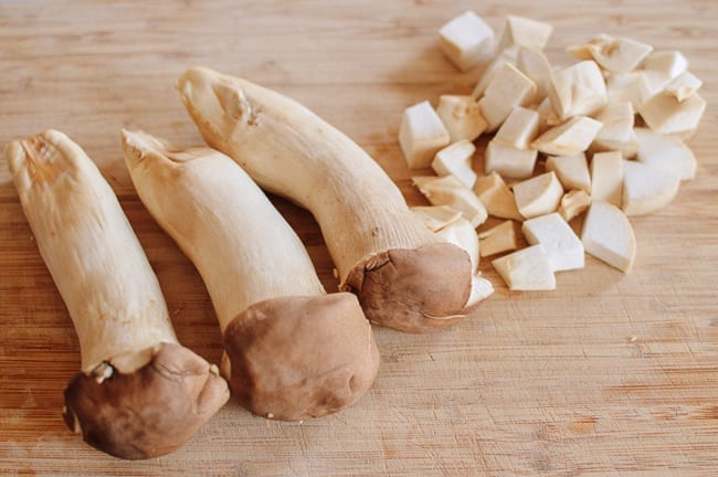 Dicing King Oyster Mushrooms, jcghk.dfhdjkvfj.cf