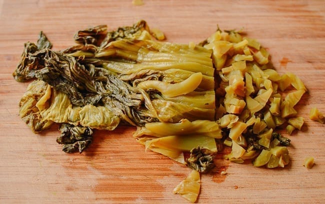 Chopping pickled mustard greens, jcghk.dfhdjkvfj.cf