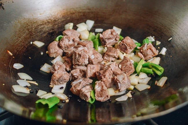 Adding pork ribs to wok, jcghk.dfhdjkvfj.cf