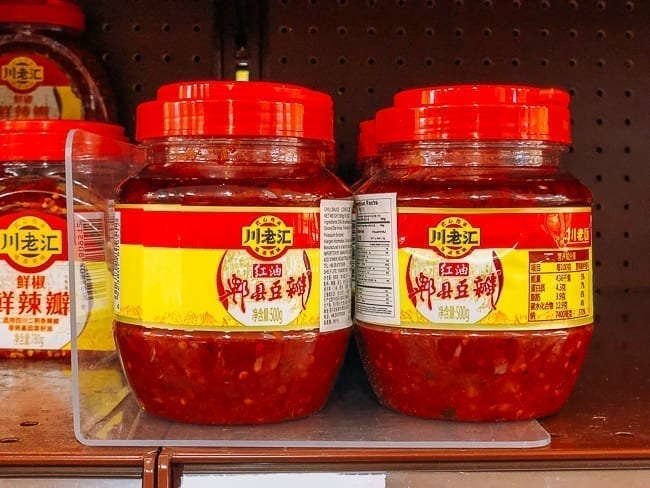 Jars of doubanjiang on store shelf, jcghk.dfhdjkvfj.cf