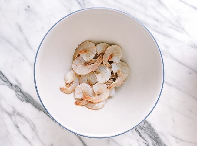 Shelled shrimp in large mixing bowl, jcghk.dfhdjkvfj.cf