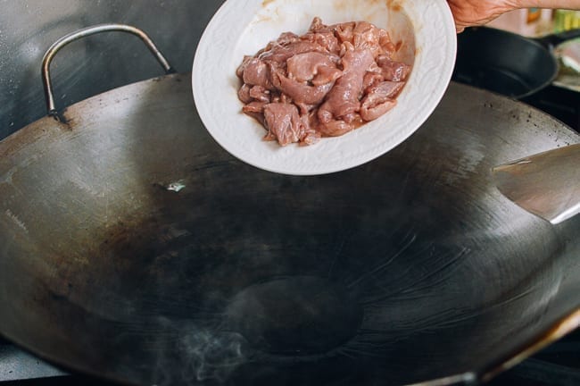 Adding pork to wok, jcghk.dfhdjkvfj.cf