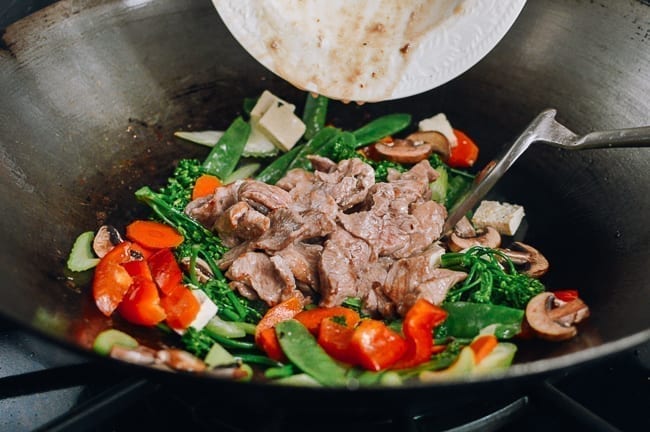 Adding pork back to wok, jcghk.dfhdjkvfj.cf