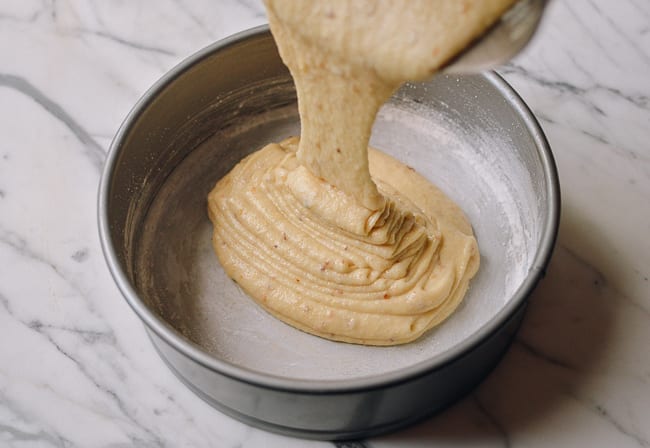 Pouring cake batter into greased and floured springform pan, jcghk.dfhdjkvfj.cf