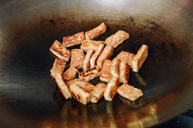 Pan-fried tofu in wok, jcghk.dfhdjkvfj.cf