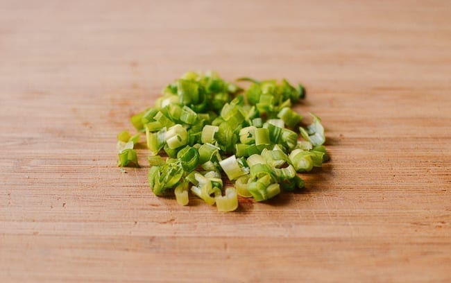 Chopped scallions, jcghk.dfhdjkvfj.cf