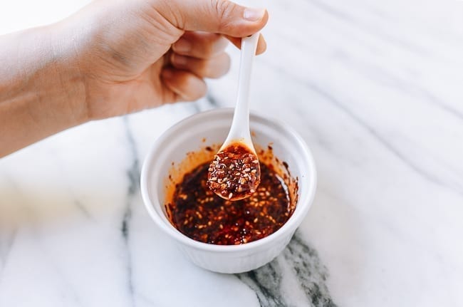 Chili Oil with sesame seeds, jcghk.dfhdjkvfj.cf