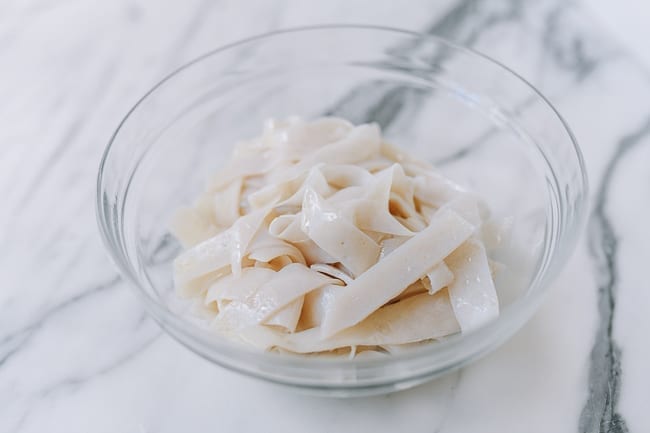 Sliced liangpi, jcghk.dfhdjkvfj.cf