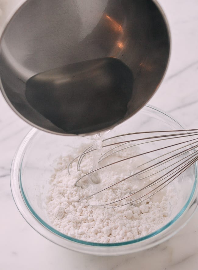 Adding hot sugar water to rice flour water mixture, jcghk.dfhdjkvfj.cf