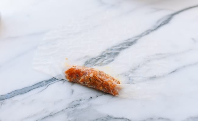 Rolling Vietnamese spring rolls, jcghk.dfhdjkvfj.cf