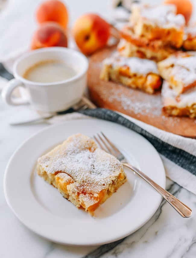 Peach square on plate with coffee, jcghk.dfhdjkvfj.cf