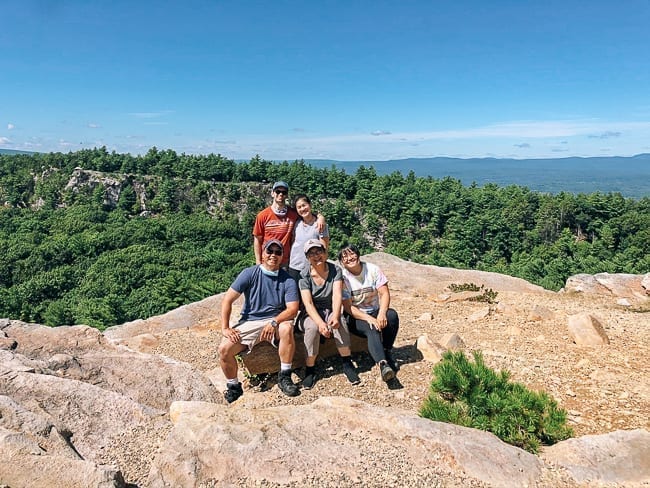 The Woks of Life family at the top of the lemon squeeze trail, jcghk.dfhdjkvfj.cf