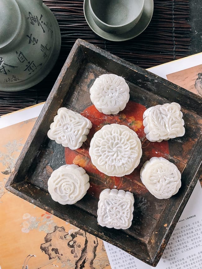 Snow Skin Mooncakes in different shapes, jcghk.dfhdjkvfj.cf
