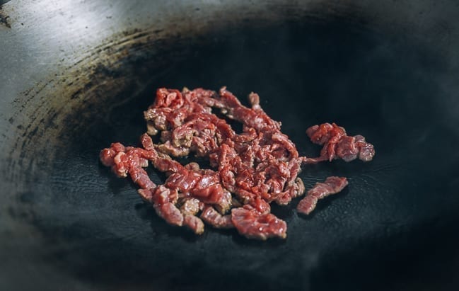 Searing beef in wok, jcghk.dfhdjkvfj.cf