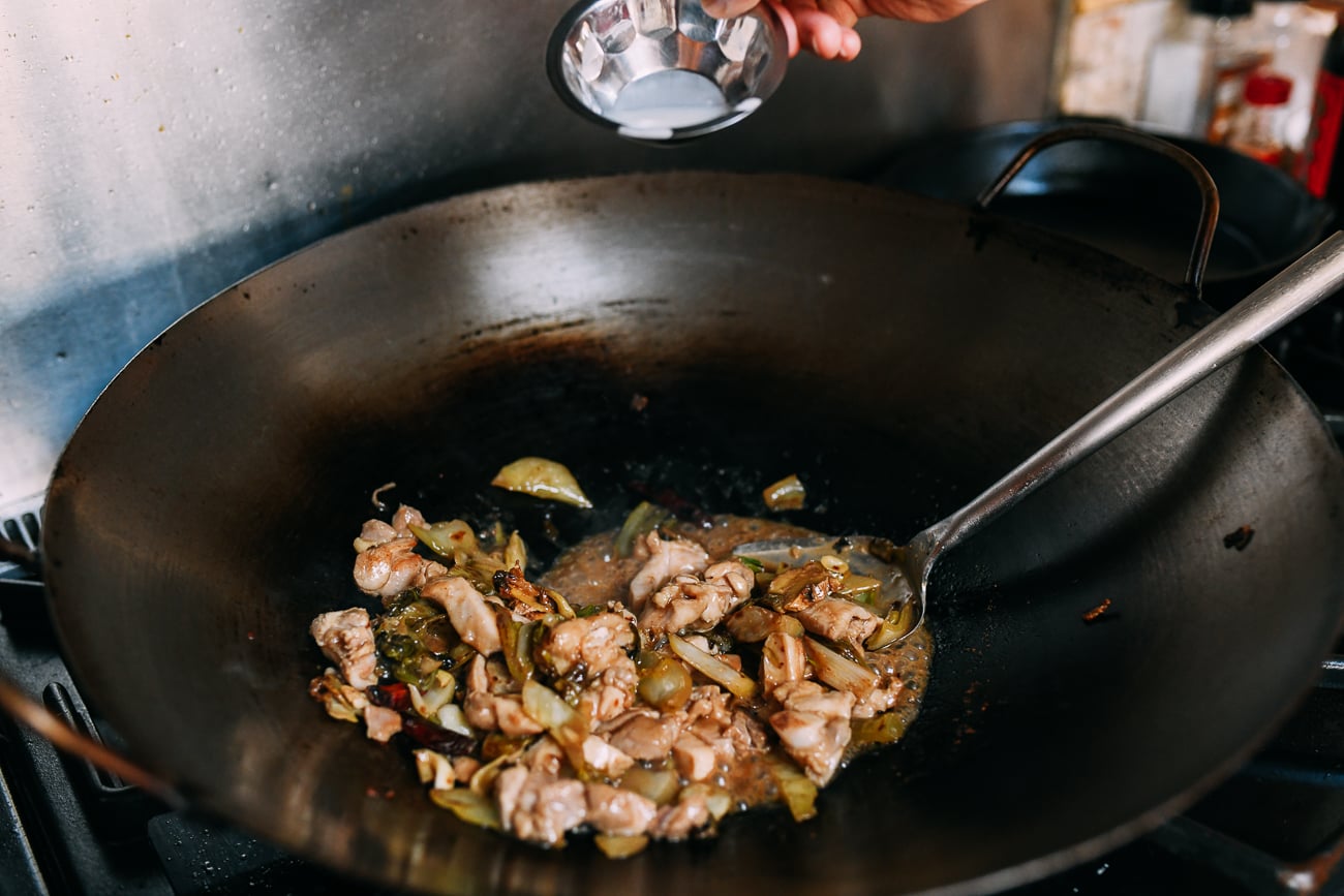 Thickening chicken and mustard green sauce with cornstarch
