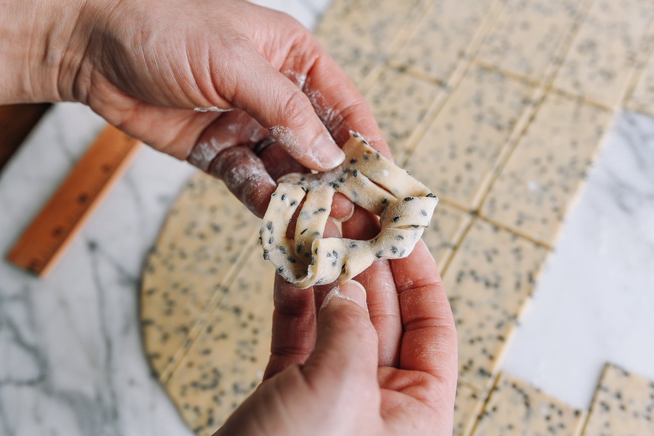 Shaping zha ma ye