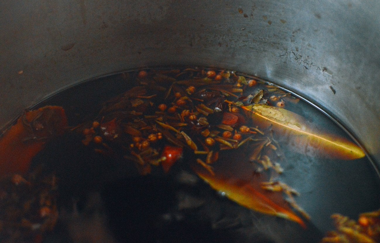 seasoned liquid to make tea eggs
