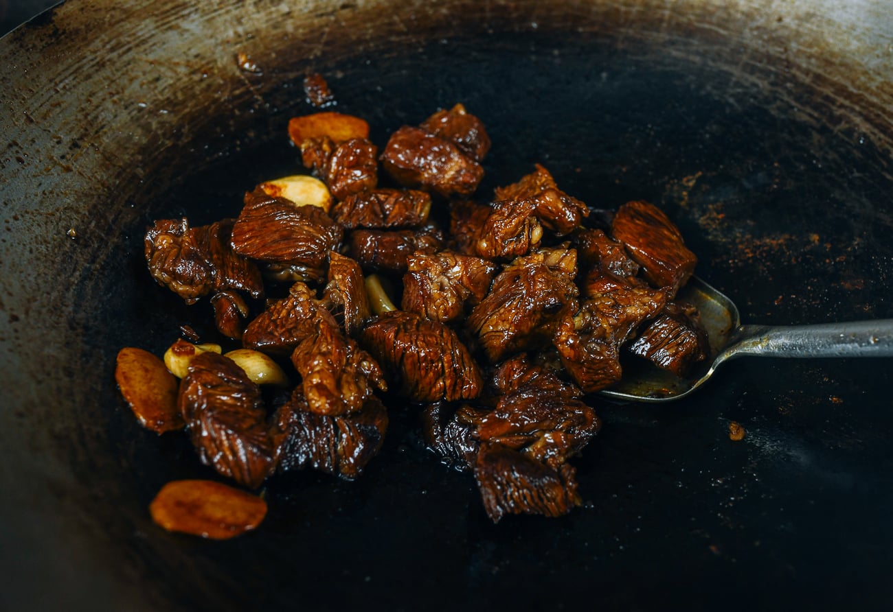 red cooking beef