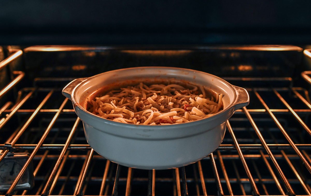 baking kimchi rice with cheese
