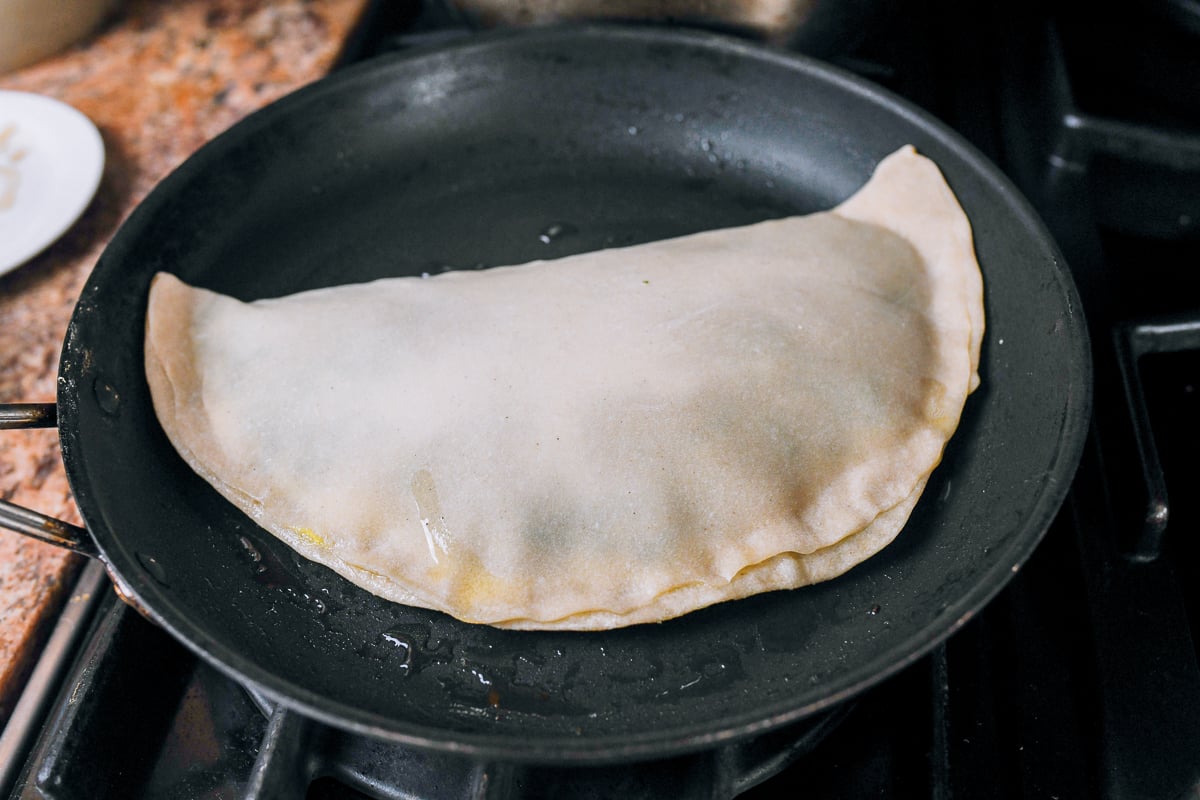 chive egg pocket in pan
