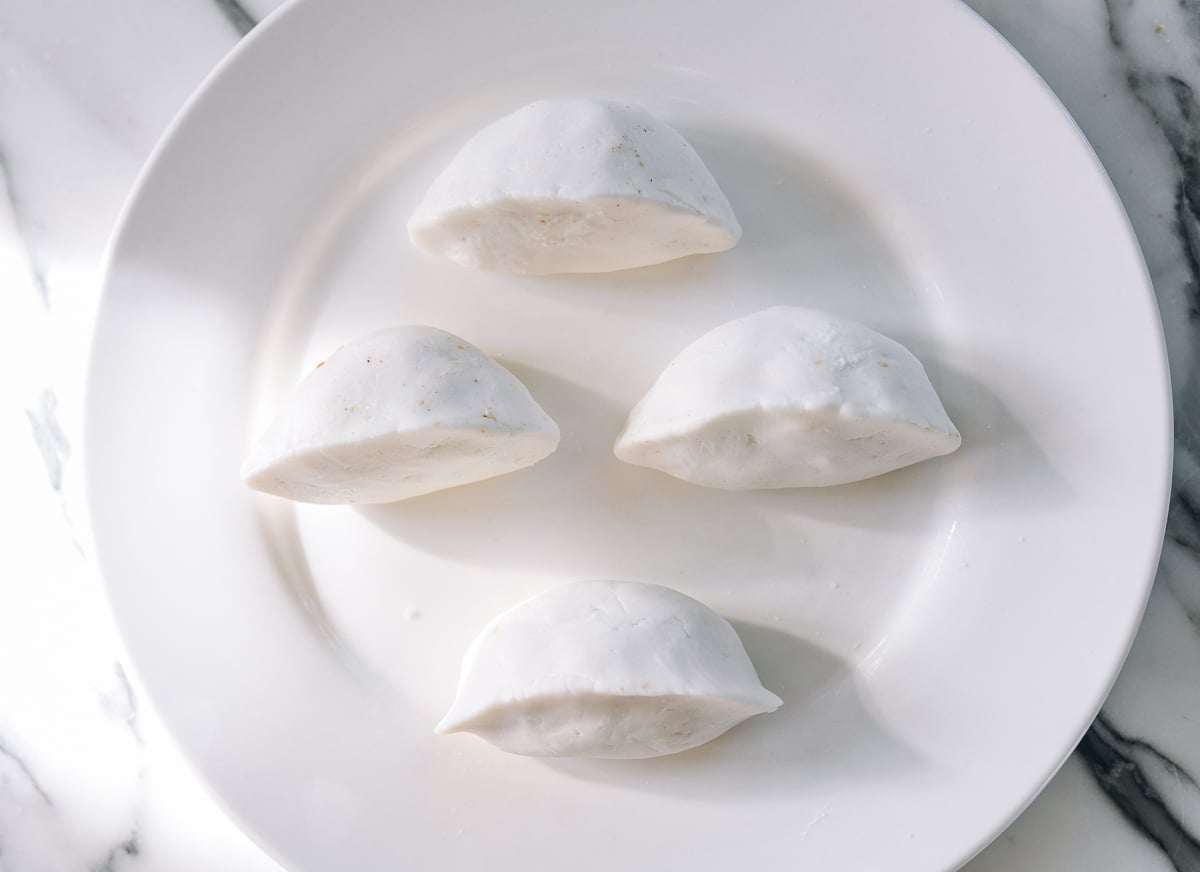 four assembled ham sui gok before cooking