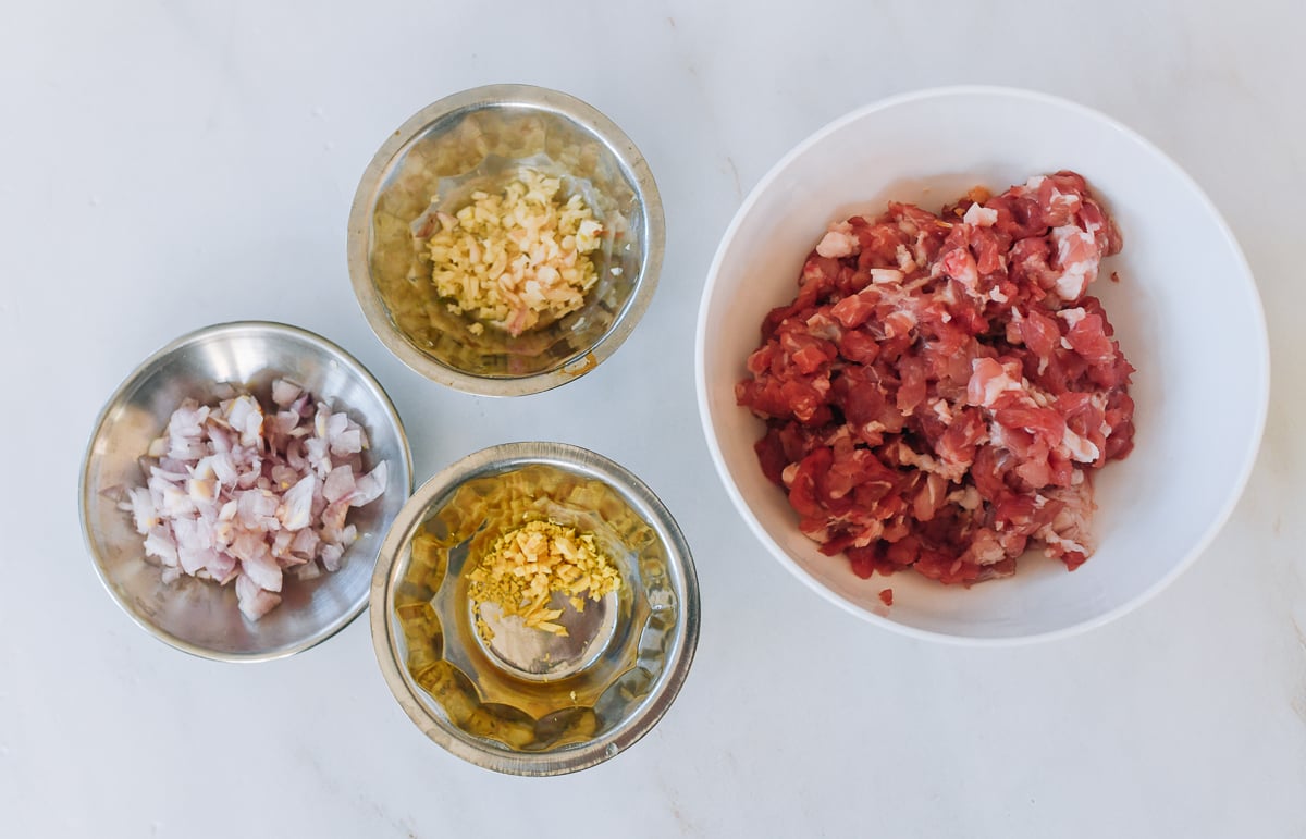shallots, garlic, ginger, and pork