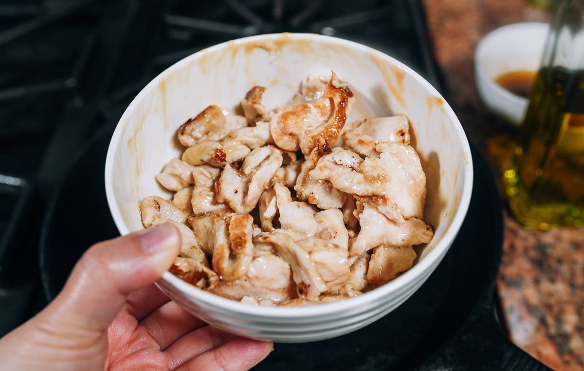 seared chicken slices in bowl